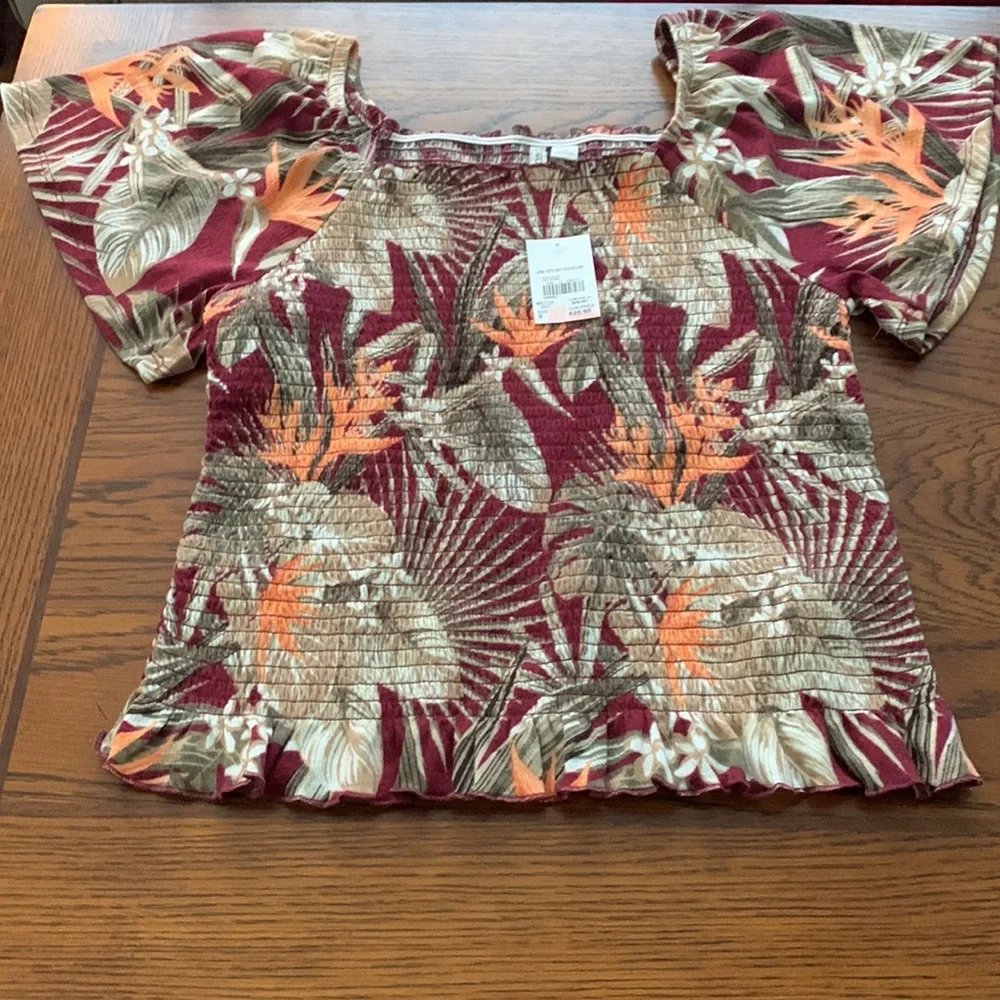 Casual women’s summer top - Picture 3 of 3